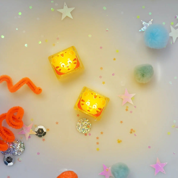 GLO PALS DANIEL TIGER CUBES BROWN