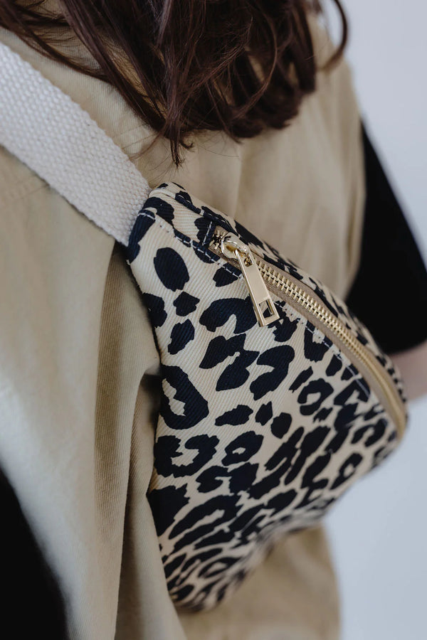 Belt Bag Small Canvas Leo vanilla