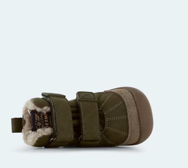 Warm gefütterte grüne Babystiefel