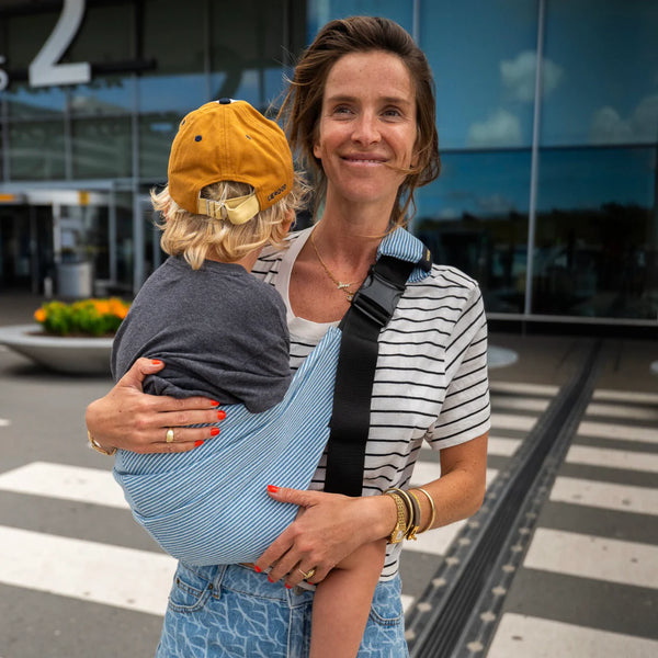 Wildride Kindertrage Helle Denim Streifen