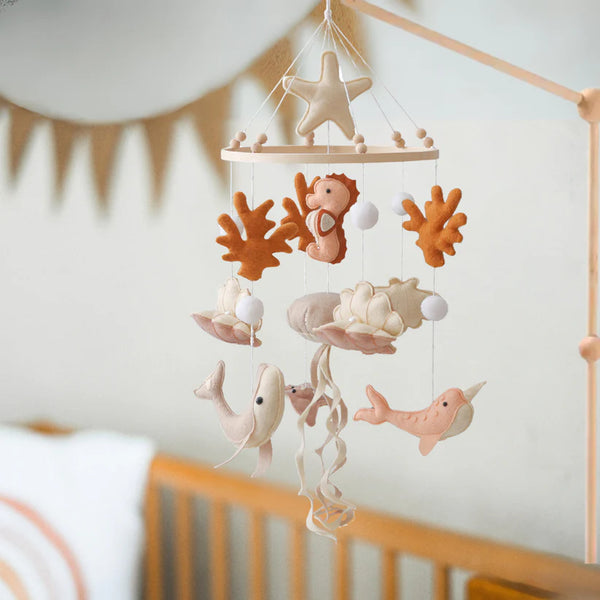 Handgefertigtes Mobile | Meerestiere aus Filz und Holz