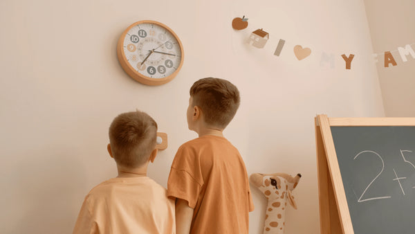 Routime Wanduhr