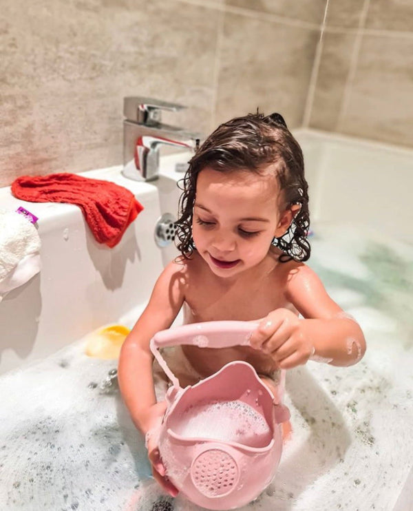 Scrunch - Gießkanne Sand- & Wasserspielzeug aus Silikon, faltbar